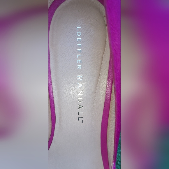 Like New Loeffler Randall fushia mohair 3" high heel, size 8 - Picture 6 of 7